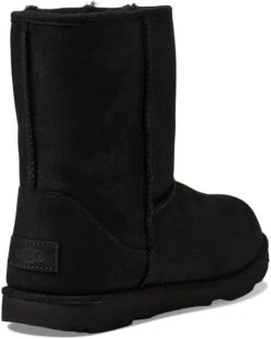 UGG Kids Classic Short II Waterproof (Little Kid/Big Kid) | Boots 9 UGG Kids Classic Short II Waterproof (Little Kid/Big Kid) | Boots -The Cozy Boot 51Mh41AgUL. AC SR736920