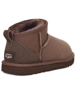 UGG Kids Classic Ultra Mini (Little Kid/Big Kid) | Boots -The Cozy Boot 61d9JzusYWL. AC SR736920