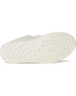 UGG Kids Lowmel (Little Kid/Big Kid) | Sneakers & Athletic Shoes -The Cozy Boot 61grWQhUFjL. AC SR736920