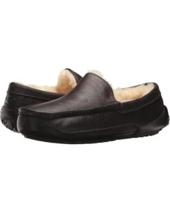 UGG Ascot Leather | Slippers -The Cozy Boot 71QrNYsGGAL. AC SR736920