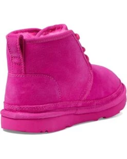 UGG Kids Neumel II (Little Kid/Big Kid) | Boots -The Cozy Boot 71ZCXU0MIL. AC SR736920