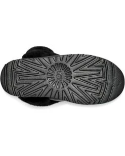 UGG Classic Chillapeak Shine | Boots -The Cozy Boot 71c2PEVZriL. AC SR736920