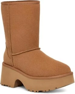 UGG Classic Short New Heights | Boots -The Cozy Boot 71t3hbAEjjL. AC SR736920